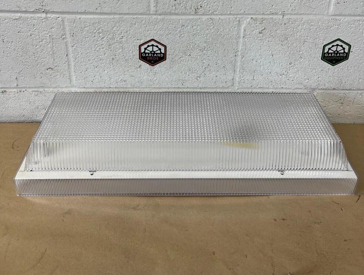 Used Lithonia Lighting VSE 3 17 120 GEB Fluorescent Fixture
