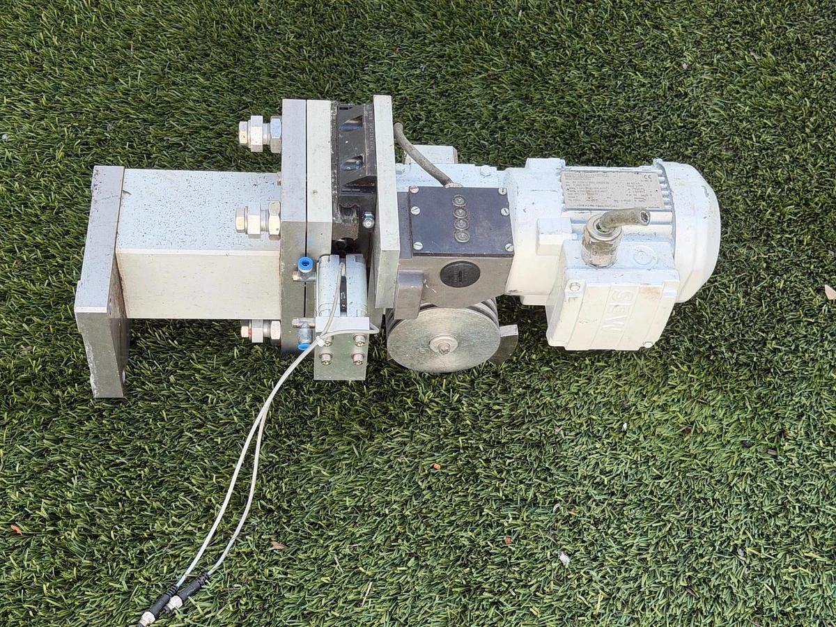 Used SEW-Eurodrive W20 DR63L6/TH 0.18Kw @ 870 Rpm Right-Angle Gearmotor