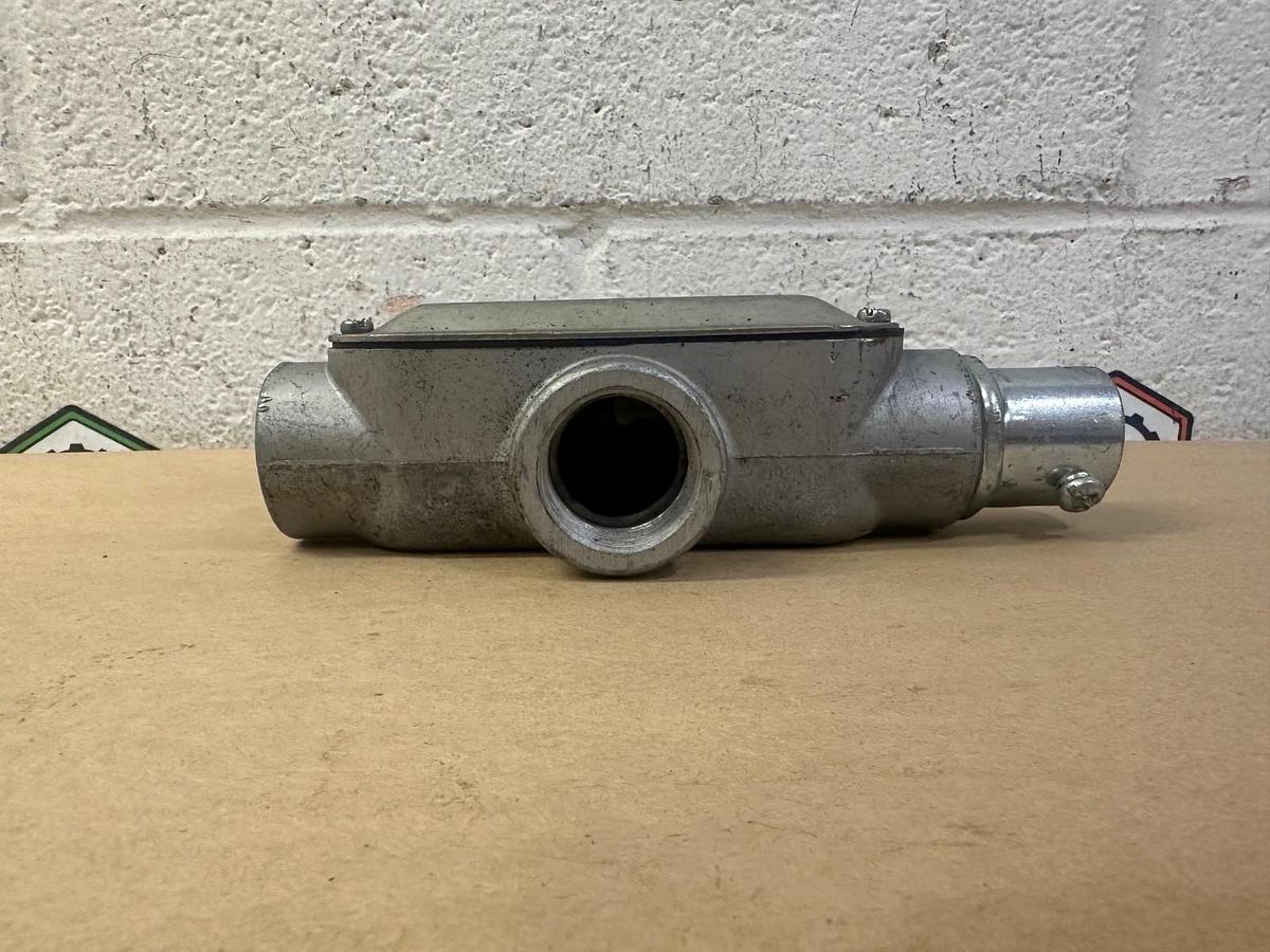 Used E30640 1” T Conduit UL