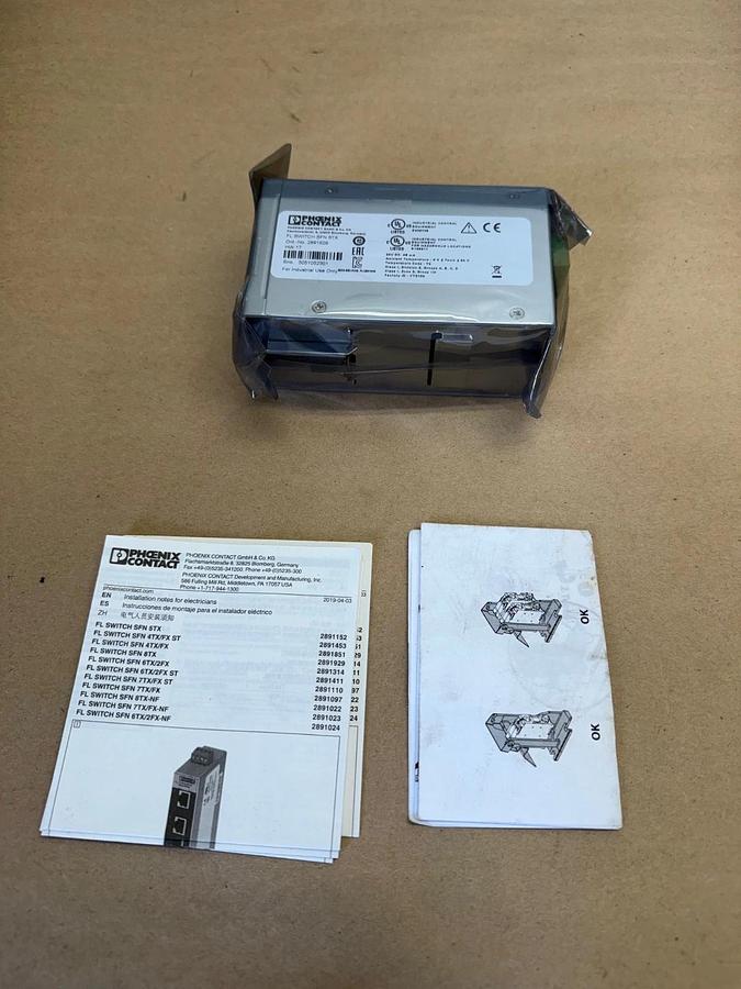 Used Phoenix Contact FL SWITCH SFN 8TX, Industrial Ethernet Switch *NEW*