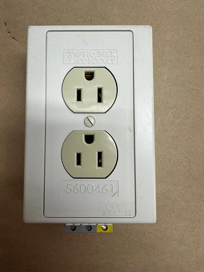 New - open box Phoenix Contact 5600461 Dual Power Outlet