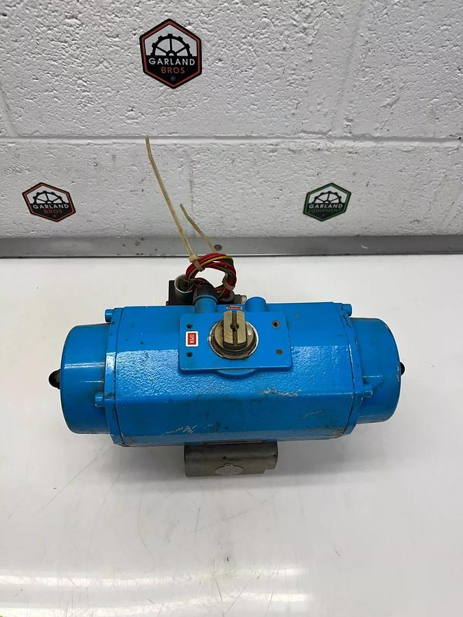 Used Fisher 1035 Posi-Seal Actuator