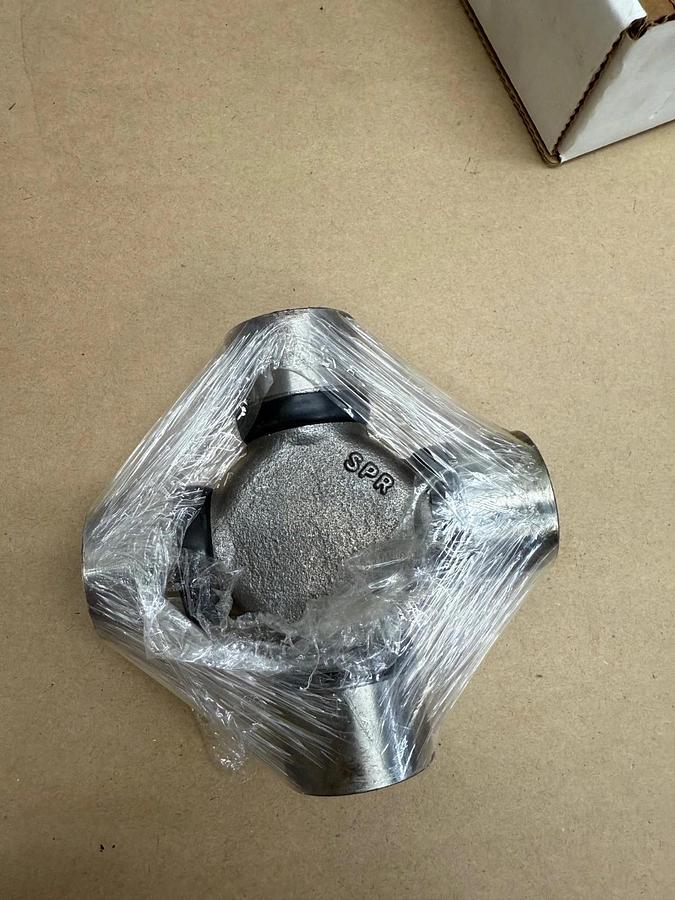 Used SPICER SPR W5 SH29 U-Joint Steering Propeller Shaft *NEW*