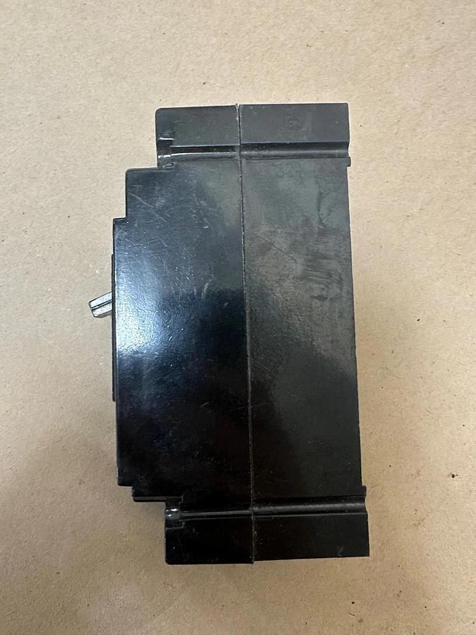 Used General Electric TE1020 20A 1 Pole Circuit Breaker