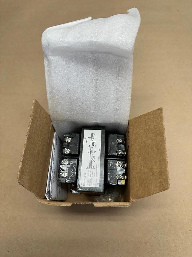 Used Square D 9070T100D13 Industrial Control Transformer *NEW*