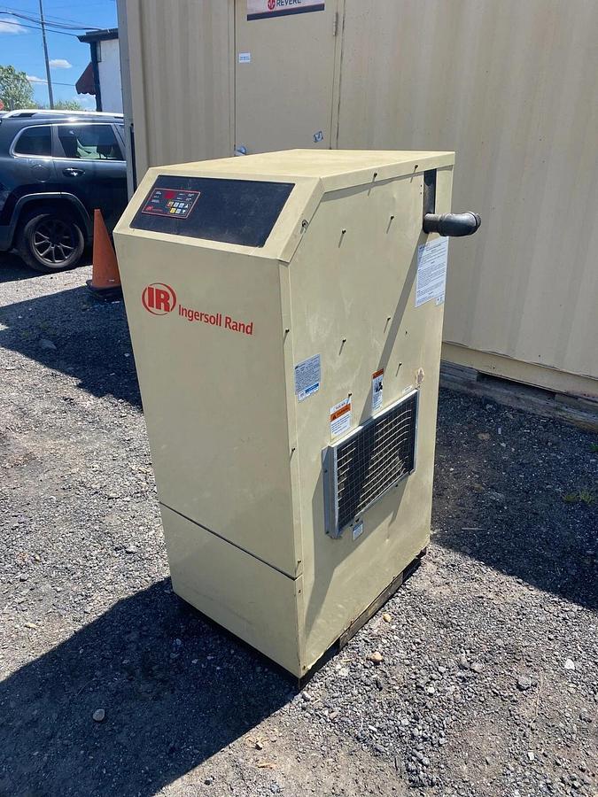 Used Ingersoll Rand NVC200A200 Thermal Mass Air Dryer, 200 CFM