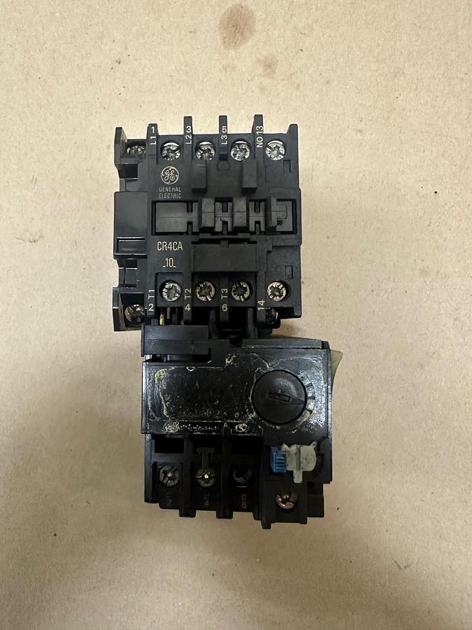 Used General Electric CR4CA Contactor w/ IEC 292-1 Starter