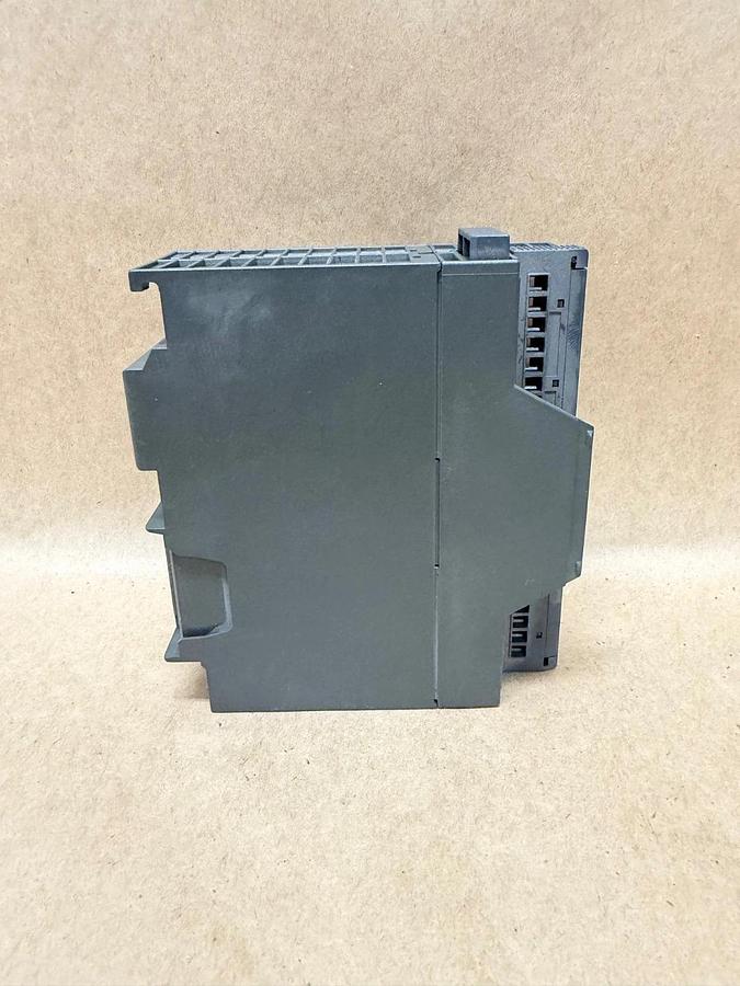 Used Siemens 6ES7 322-1HH00-0AA0 SIMATIC S7 Output Module