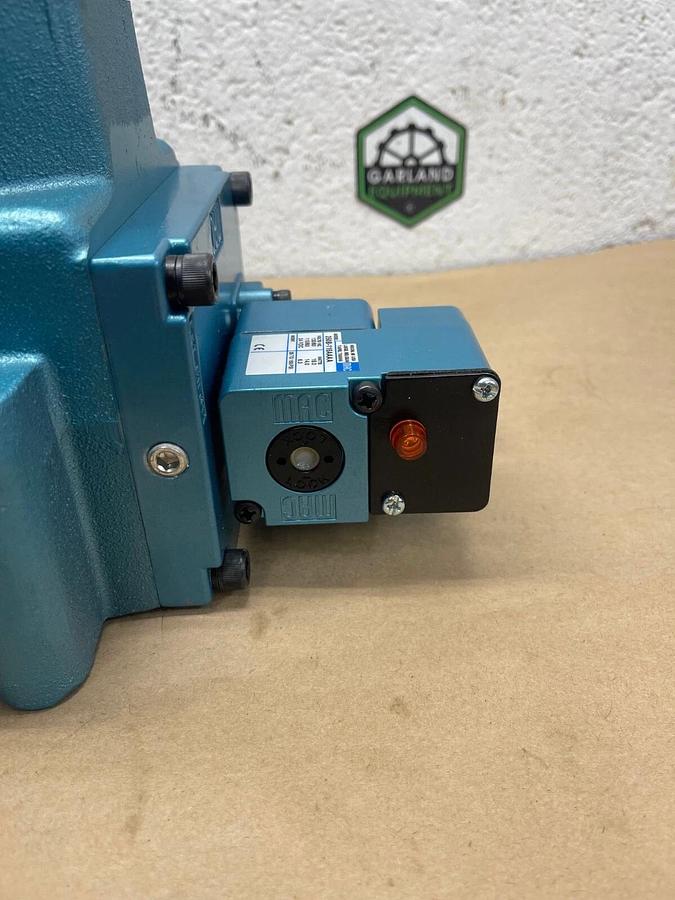 Used MAC 59B-12-116AA Solenoid Valve, 110/120 VAC, 50/60 Hz, 25 to 150 PSI