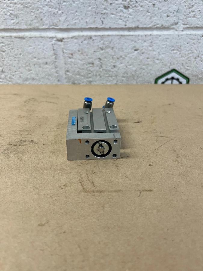 Used Festo SLS-16-10-P-A Pneumatic Cylinder