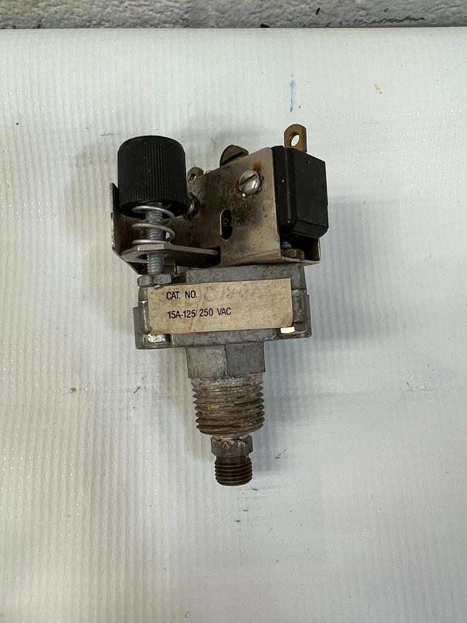 Used Ashcroft 15A-125/250 Snap Action Switch
