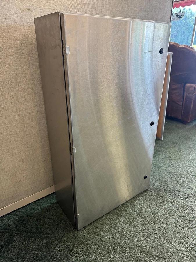 Used Saginaw Control SCE-42EL2410SS6LP Enclosure *NEW*