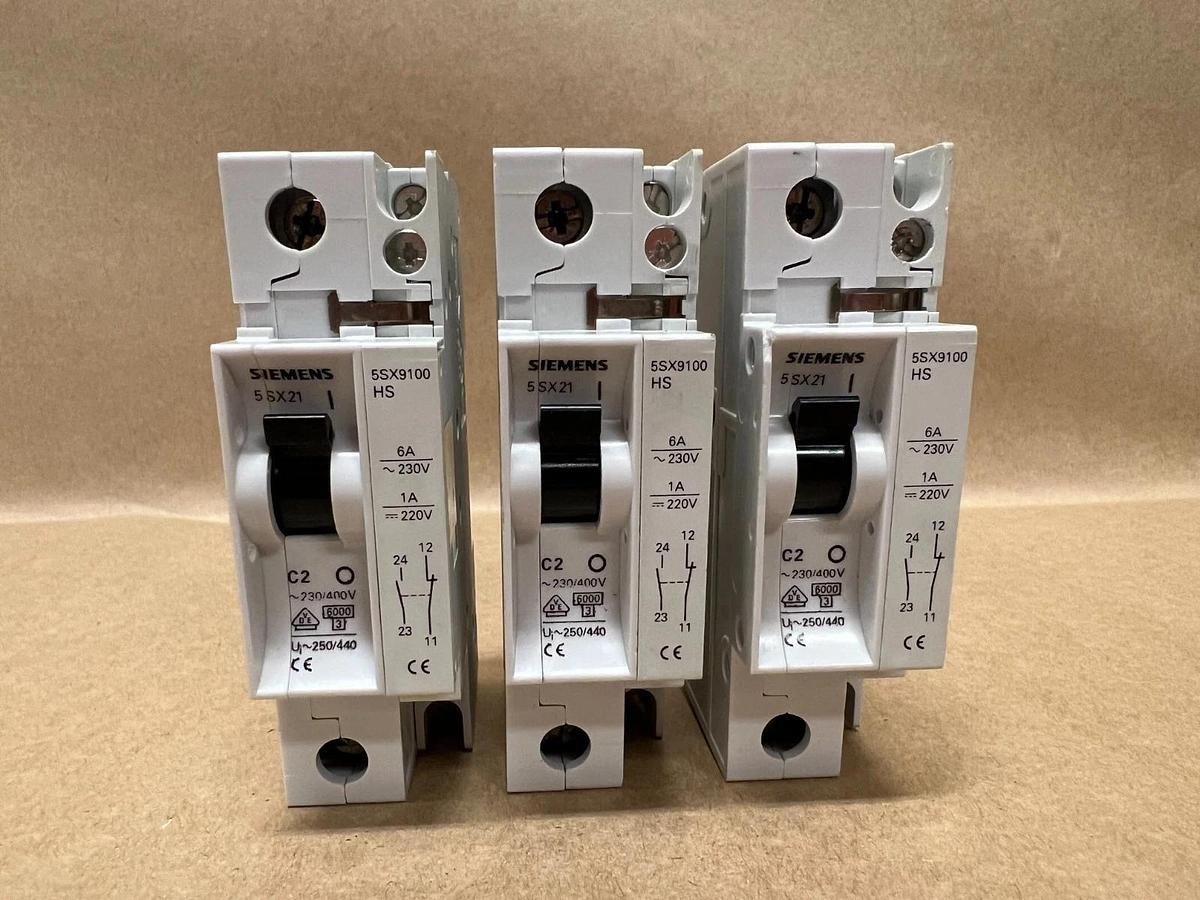Used Siemens 5SX21 C2, 230/400V Circuit Breaker, 5SX9100HS Auxiliary Contact Lot of 3