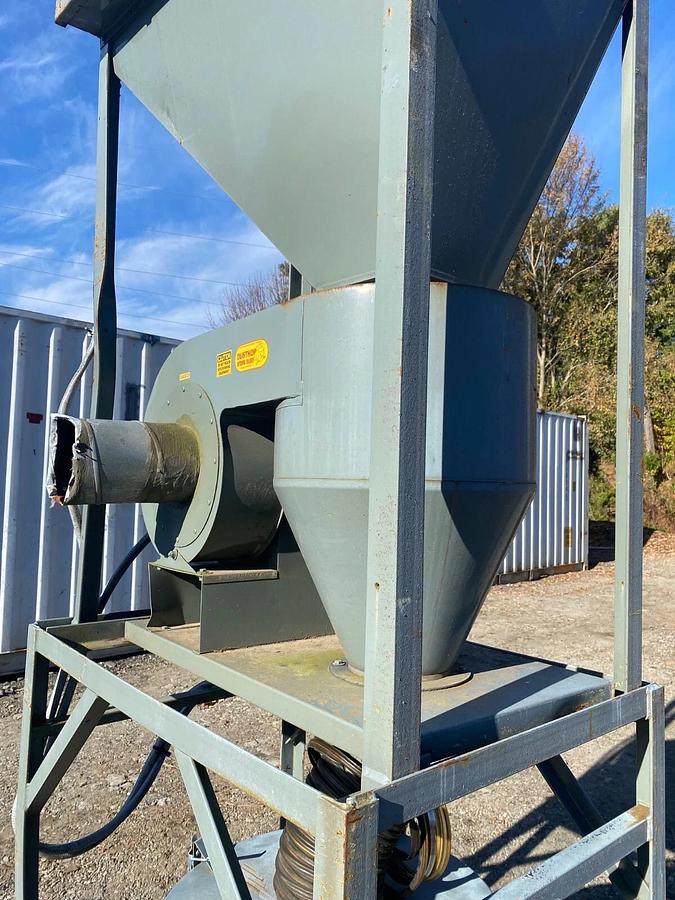 Used AGET Dustkop 11T51-D1-SP Dust Collection System, Baldor 1.5HP, 3500 RPM Electric