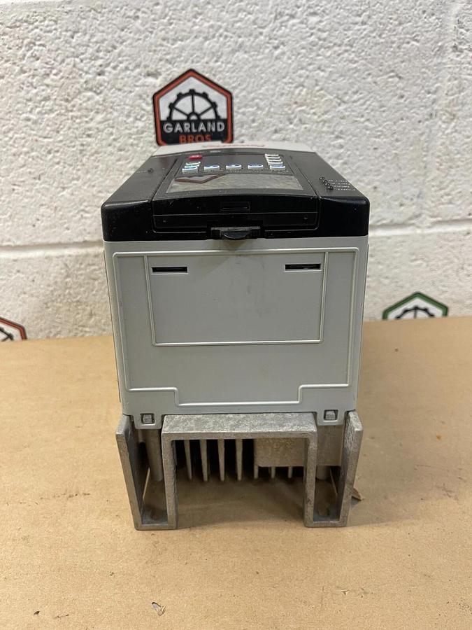 Used Allen Bradley 20 A 2P1A0 AYNNNC0 Power Flex 70, 1 HP, 480V, w/o Wire Holder