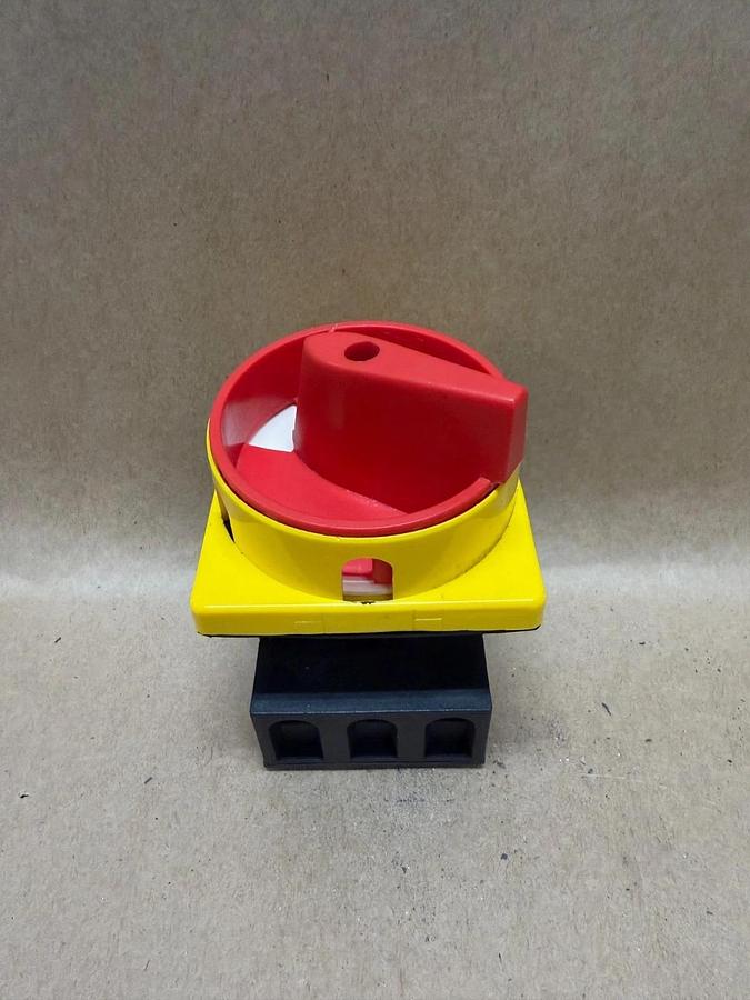 Used C3 Controls DDS2-330 Non-Fused Disconnect Switch