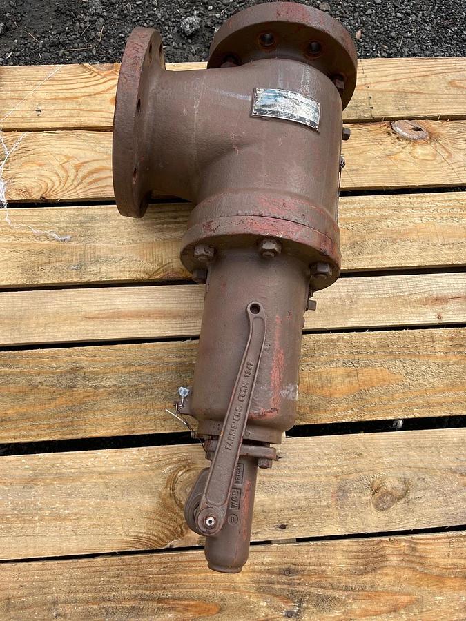 Used Farris Engineering Curtiss Wright, 26PA10-140 S/P Relief Valve 50 psi