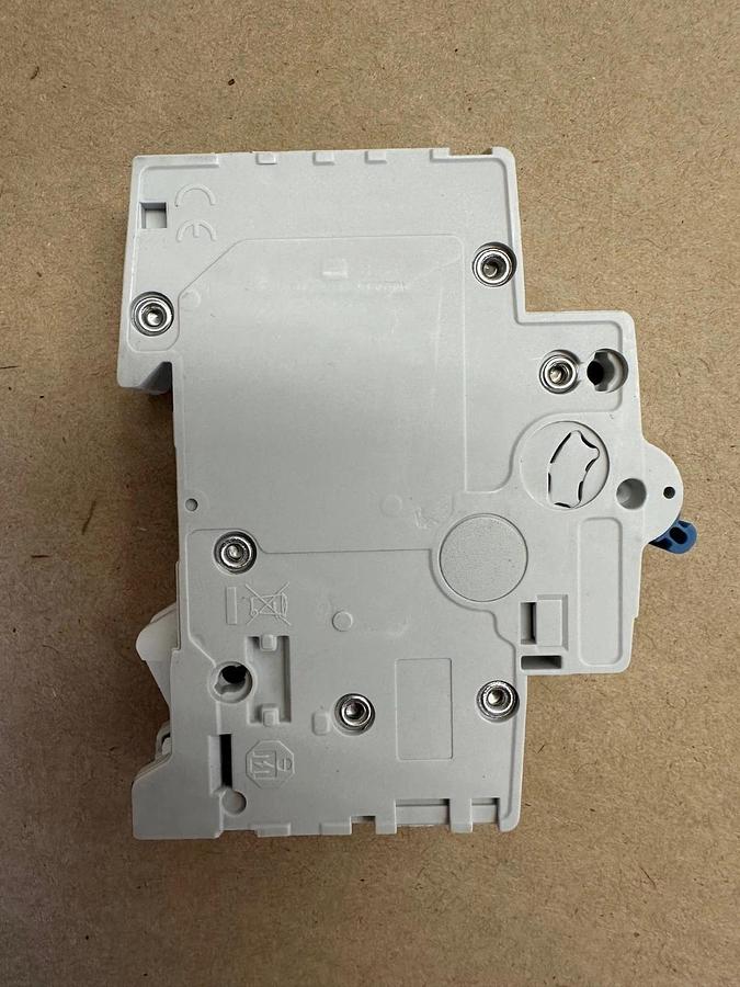 Used Allen Bradley 1492-SPM1B100 Ser D Supplementary Protector 1 Pole 10A Qty 1 *NEW*