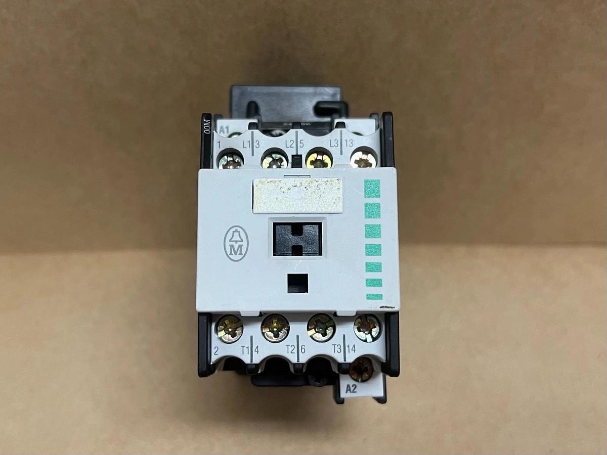 Used Moeller DIL00M-G-10 24V DC, 600 VAC, 20A Contactor
