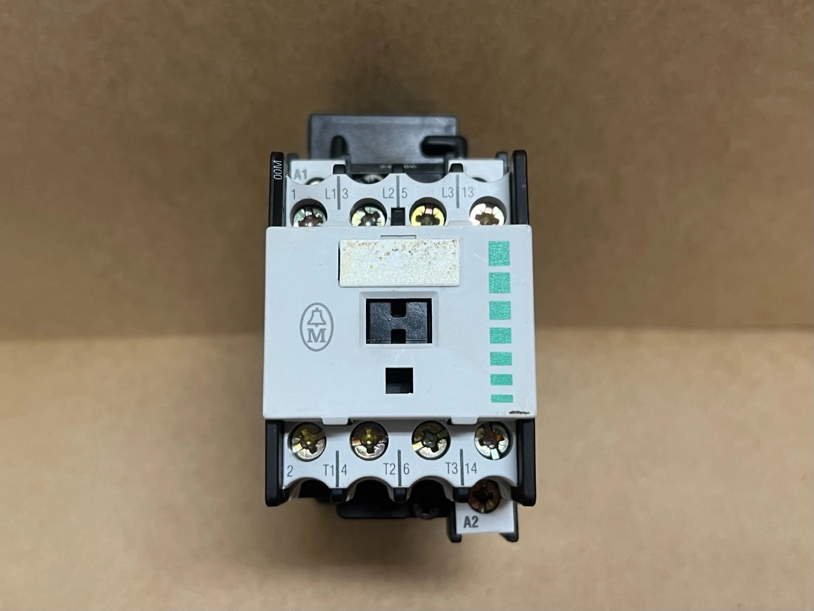Used Moeller DIL00M-G-10 24V DC, 600 VAC, 20A Contactor