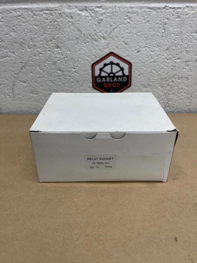 Used Magnecraft 70-782EL14-1 Relay Socket, 10A, 300V, Box Qty of 10