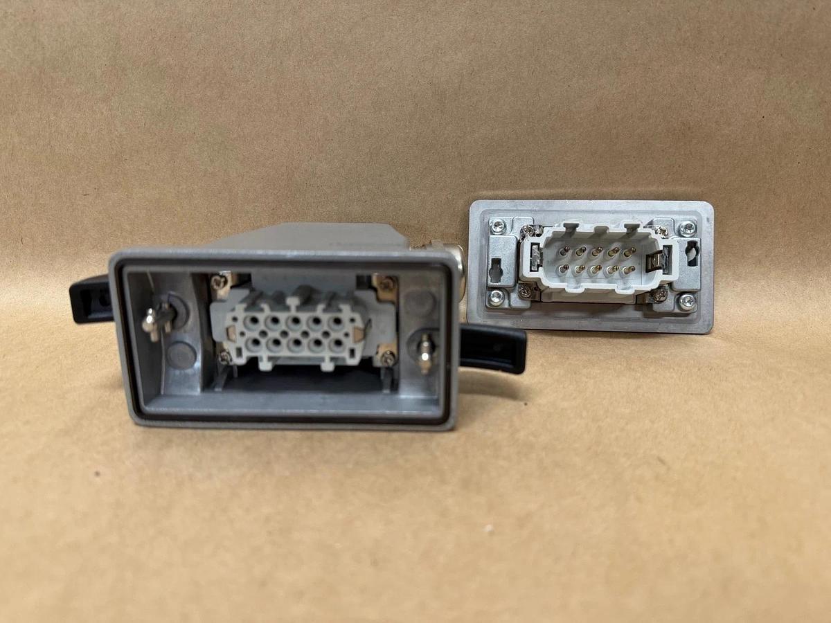 Phoenix Contact 1604324 Heavy-Duty Power Connector Housing *NEW*