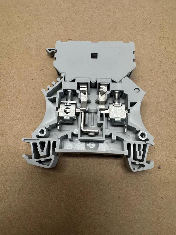 Used Allen Bradley 1492-J6FB1 Terminal Blocks (30 pcs) *NEW*