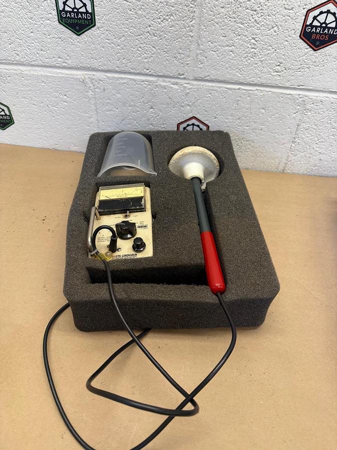 Used ETS • Lindgren 1600 Microwave Survey Meter, Holaday EMF Measurement with Probe