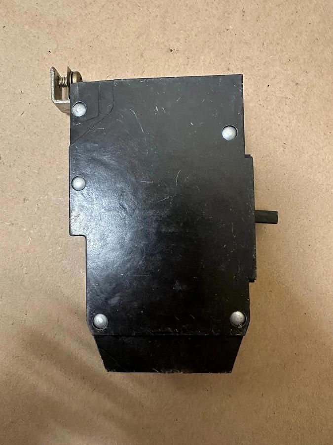 Used General Electric E11592 20A 1 Pole Circuit Breaker