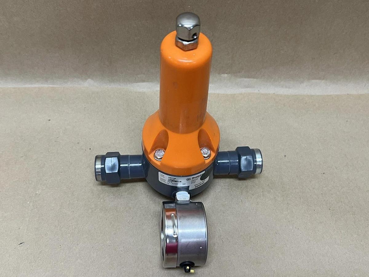 Used Stübbe DMV765 Pressure Reducing Valve w/ WIKA Pressure Gauge (0-10)