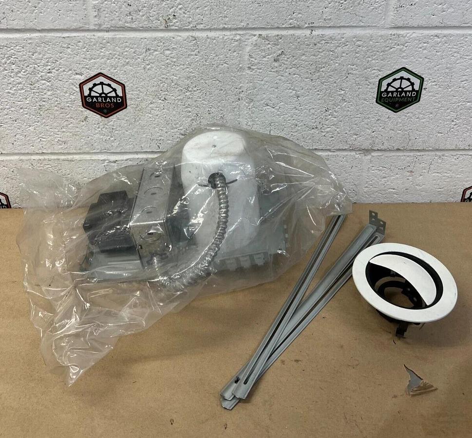 Used Con-Tech LVR1675-TH Downlight for New Construction