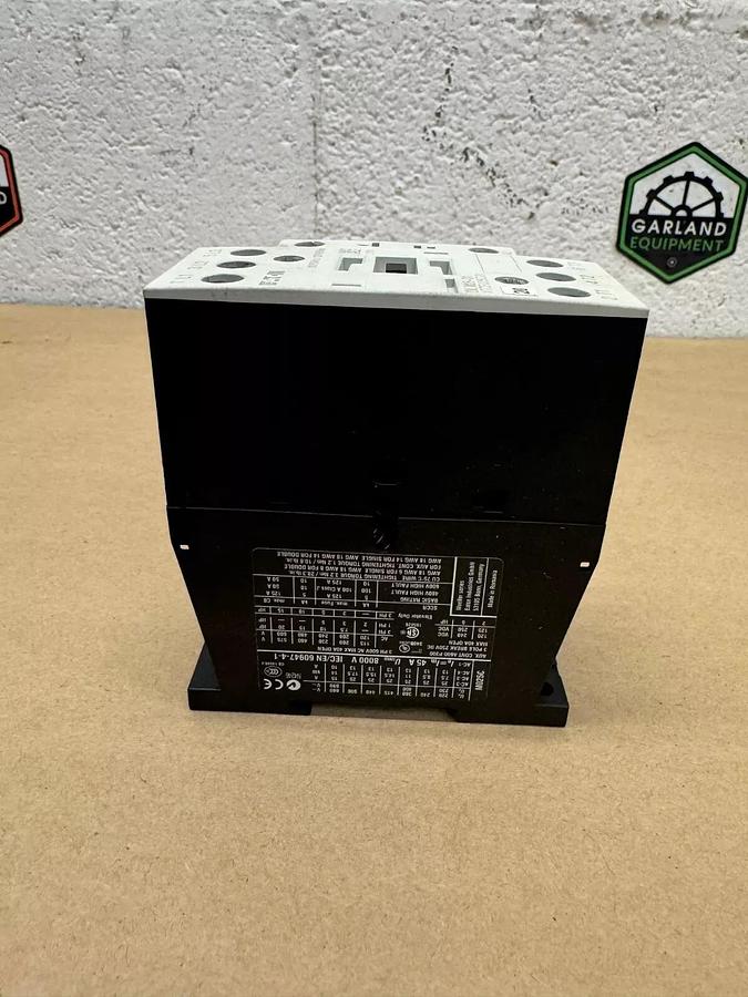 Used Eaton DIL M25-01 Contactor 110/120V, 50/60hz, 3 ph