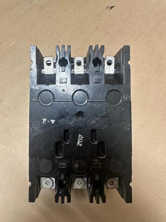 Used General Electric TED134090 90A 3 Pole Circuit Breaker