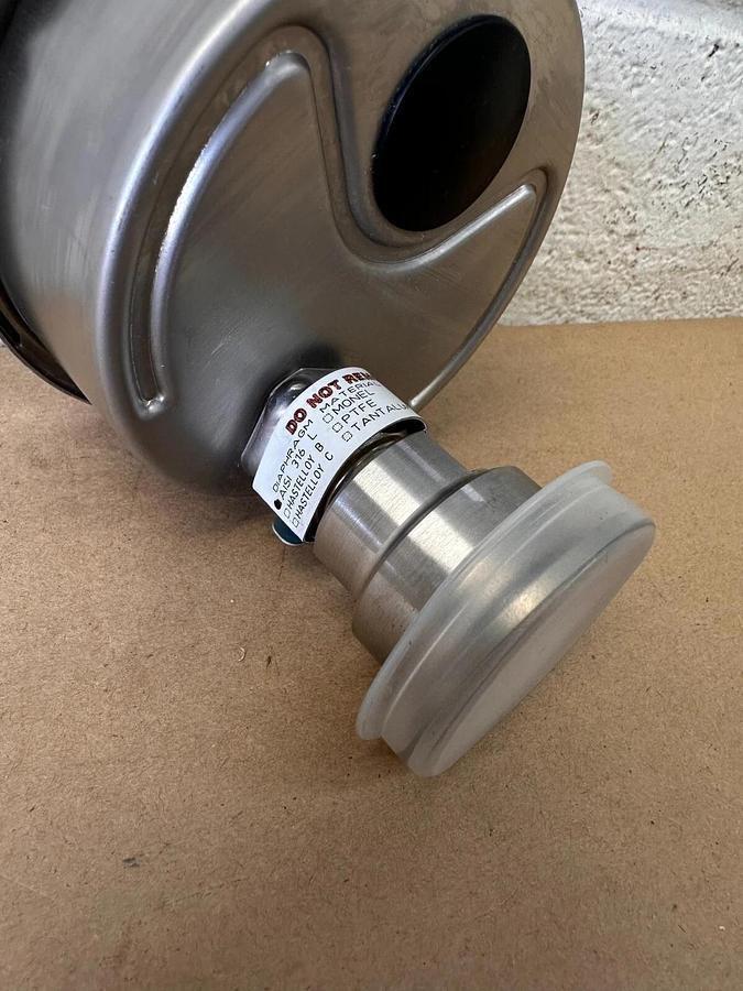 Used Pressure Gauge 0-160 PSI 0-11 Bar AISI 316L Tube & Socket