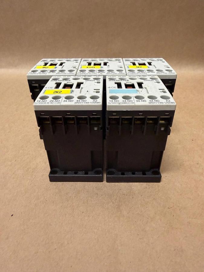 Used Siemens 3RH1140-1AK60 Contactor Relay - Lot of 5