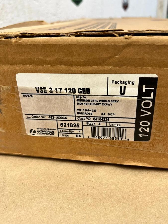 Lithonia Lighting VSE 3 17 120 GEB Fluorescent Fixture