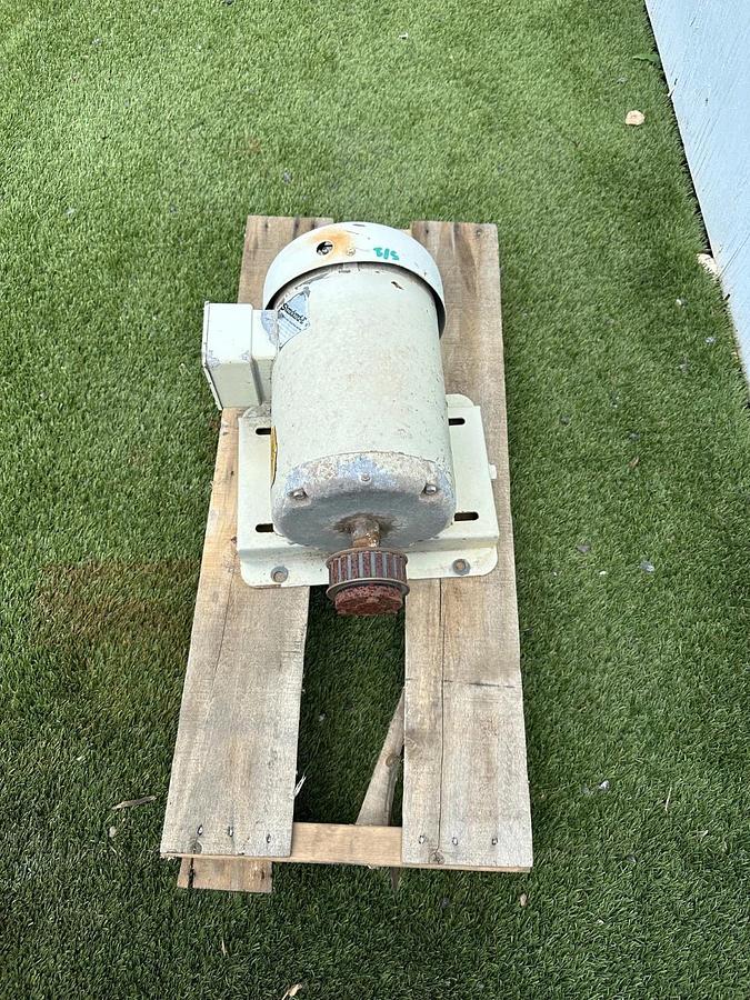 Used Baldor M3614T 2Hp Motor @ 1160RPM, 208-230/460V, 3 Phase, 184T Frame, 60Hz