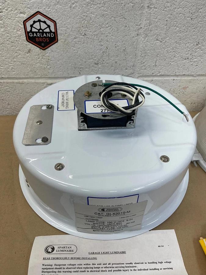 Used Spartan Fixtures GLX 3510-M Garage Light Luminare 100W 60Hz HX-HPF Ballast Type