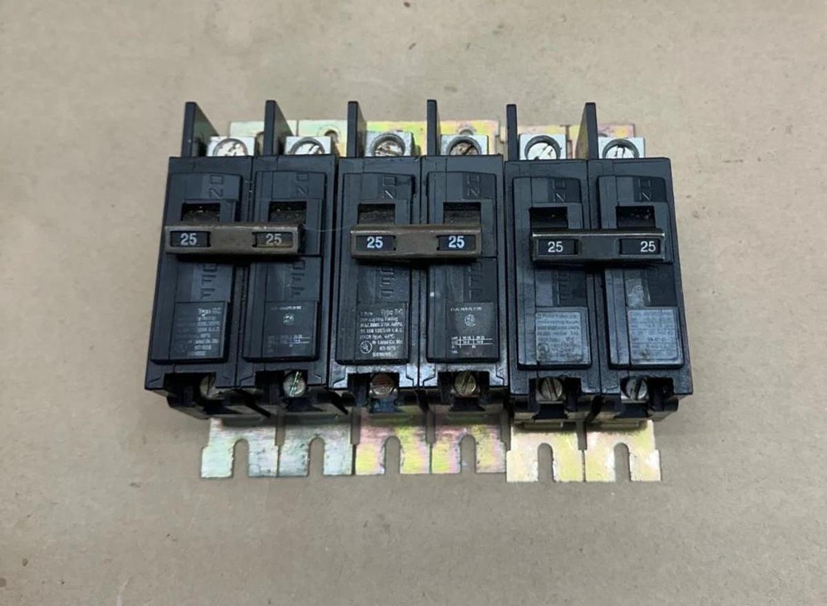 Used Siemens BQ2B025 Circuit Breaker 25A