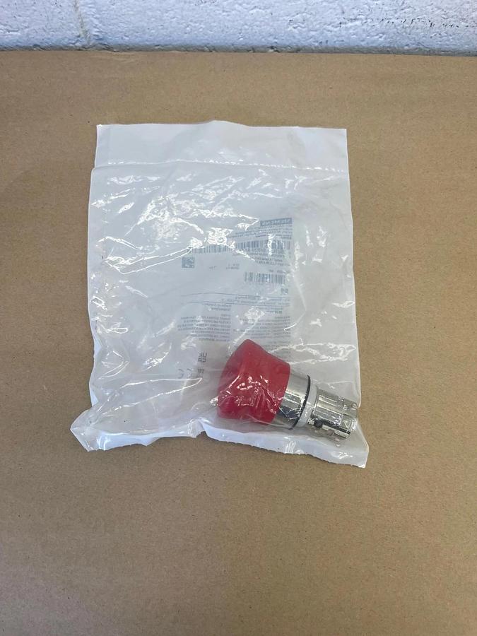 Used Siemens 3SU1050-1HB20-0AA0 Emergency Stop Push Button *NEW*