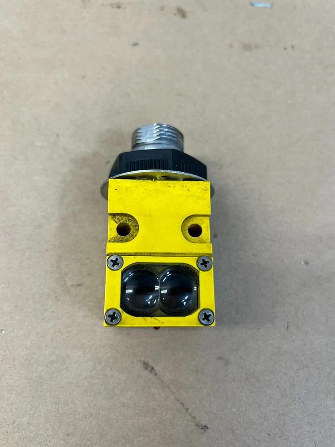 Used Banner SM912LVQD Valu-Beam Sensor