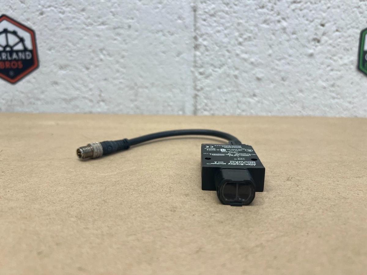 Used Allen Bradley 42KL-D1LB-Y4 Ser A MiniSight Photoswitch