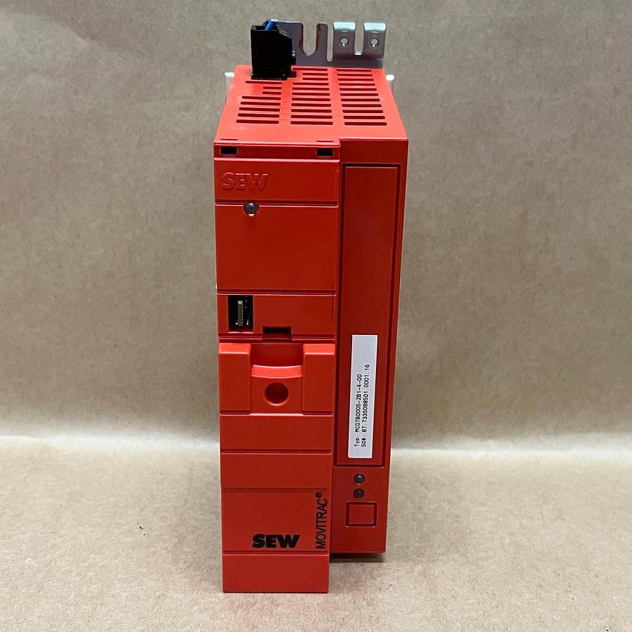 Used SEW Eurodrive MC07B0005-2B1-4-00 MOVITRAC B Inverter