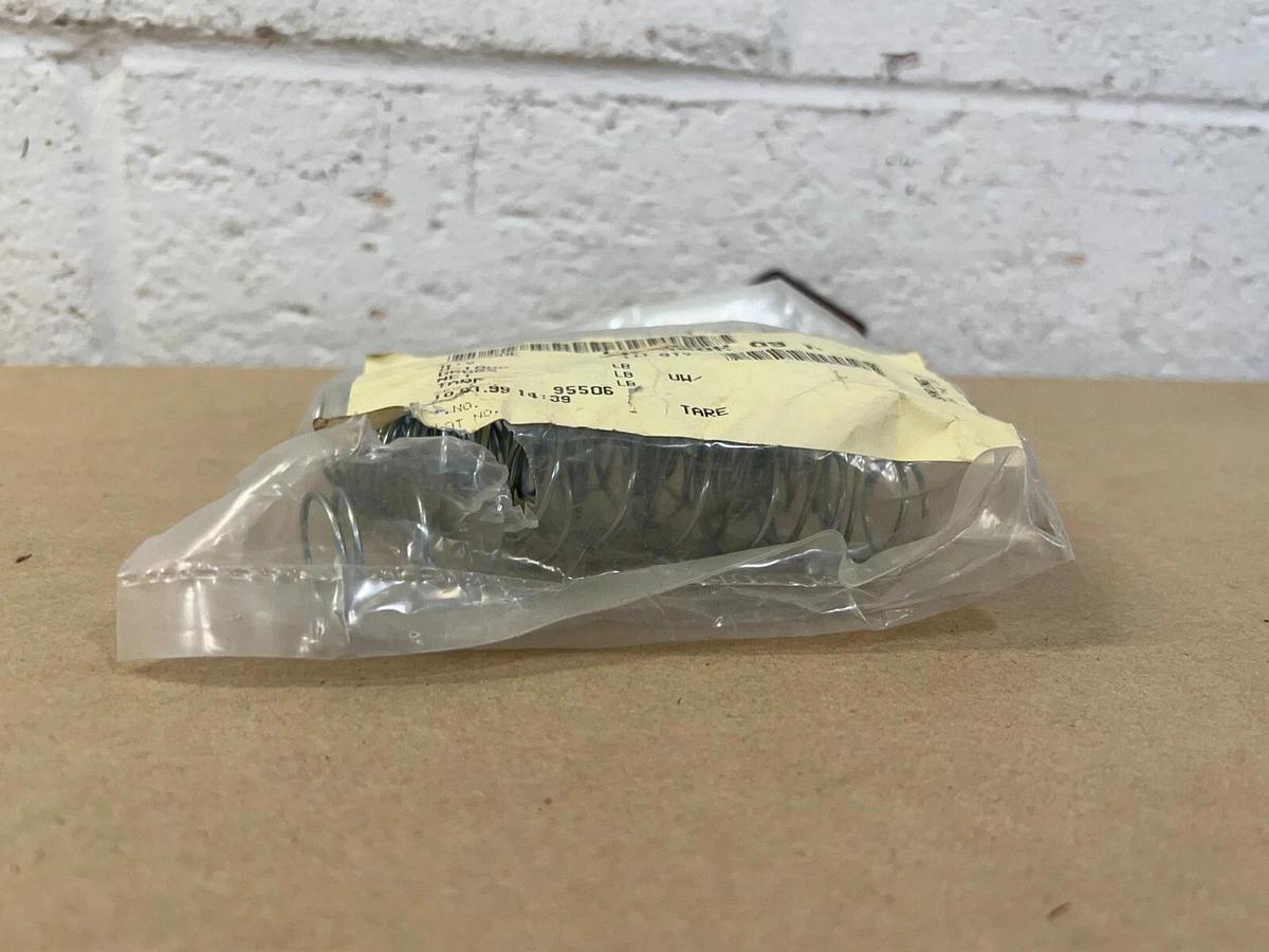 Used Lee Spring Co. LC 050K 09 M (10 pcs) Compression Spring