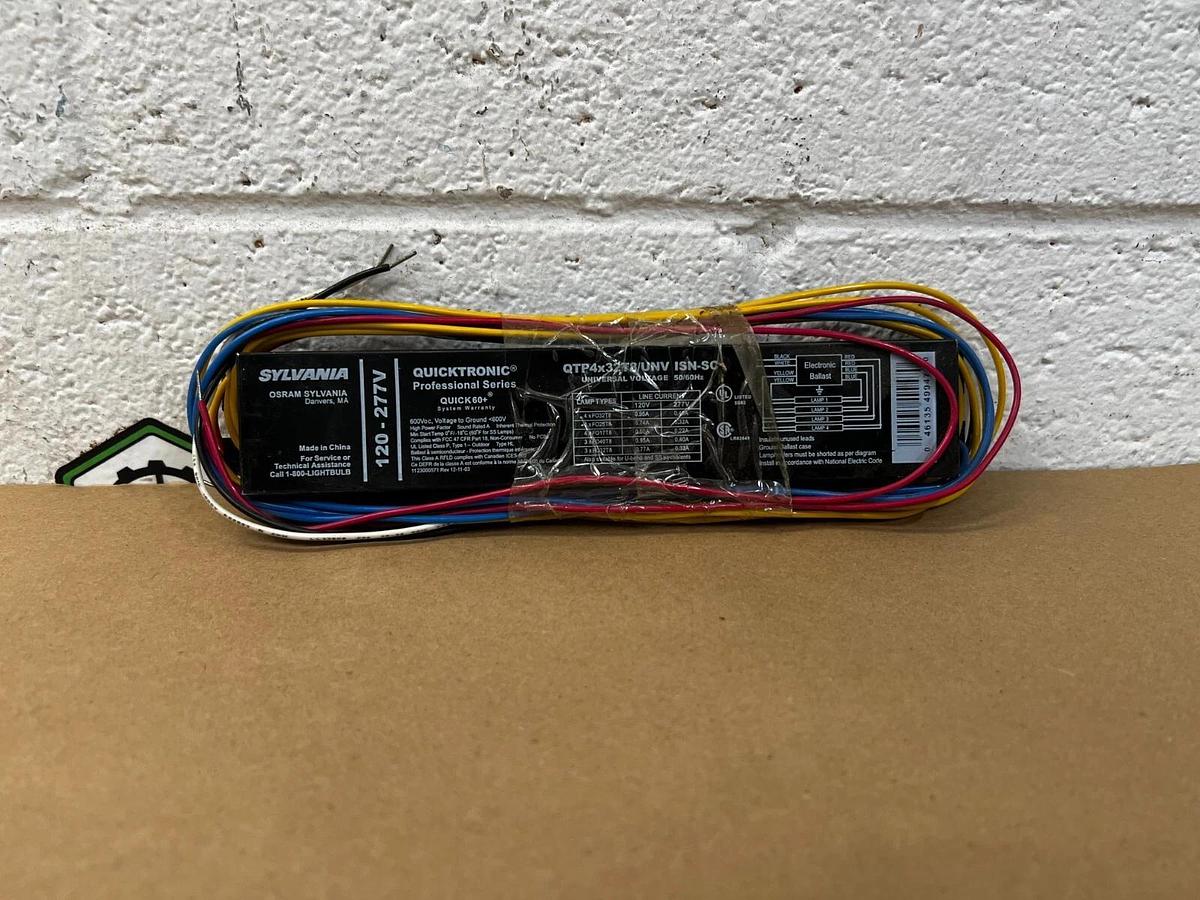 Used Sylvania QTP4x32T8/UNV ISN-SC Instant Start Electronic Replacement Ballast (3)