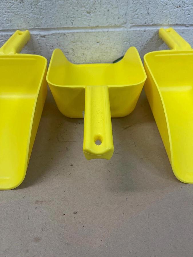 Remco 65006 Large Hand Scoop, Yellow - Lot of 5