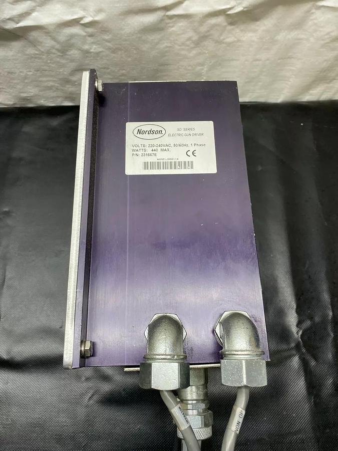 Used Nordson SD Series Electric Gun Driver, 231667E w/ Mounting Plate