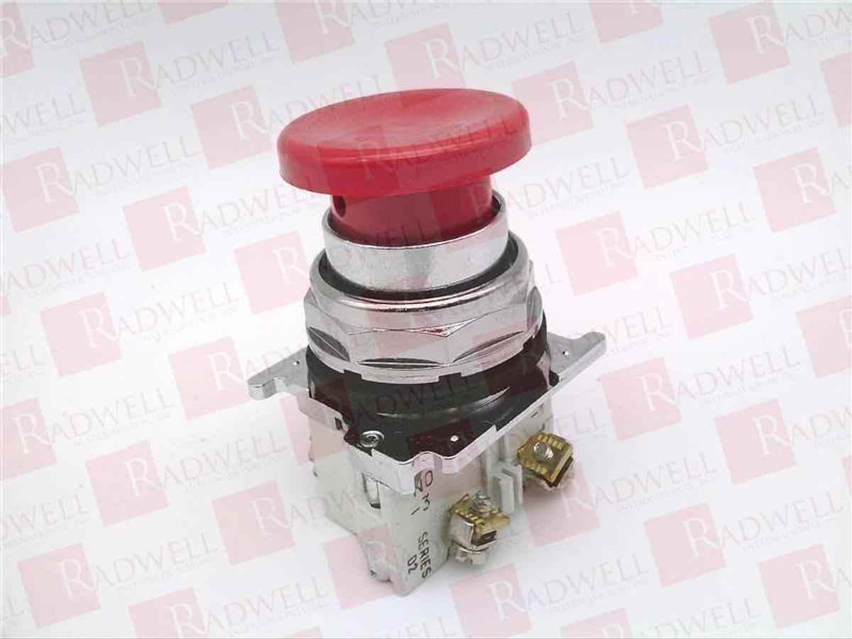 Used Eaton 10250T221LGP06 Indicating Green LED Push Button *NEW*