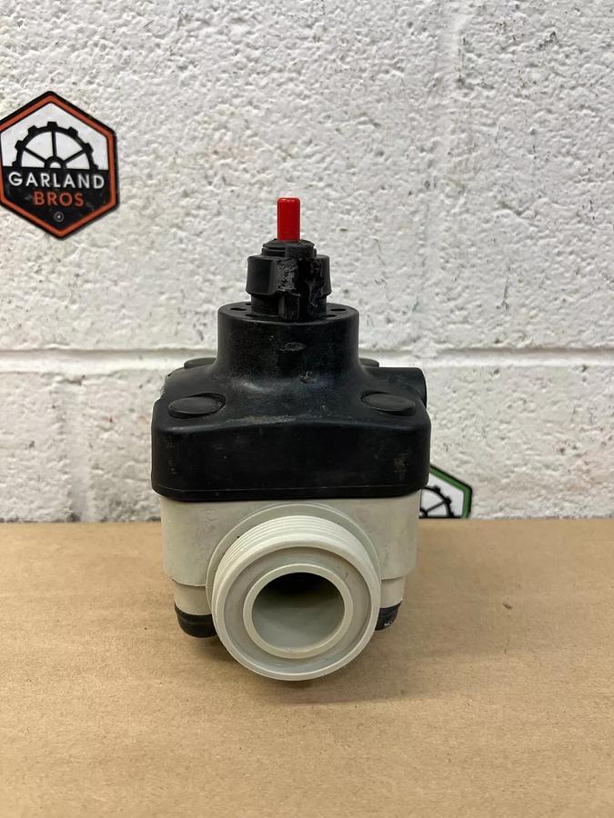 Used Gemü DN 32 PN 10 DA 40 PP Diaphragm Valve - missing top piece