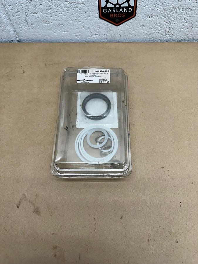 Used Sames Kremlin 144.970.490 Seal Kit For HYD F240